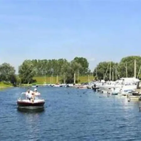 Tiny Haus Auszeit Am See Lathum Exterior photo