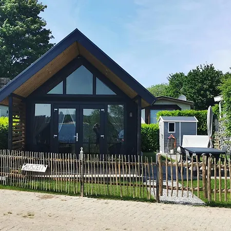 Tiny Haus Auszeit Am See Lathum Exterior photo